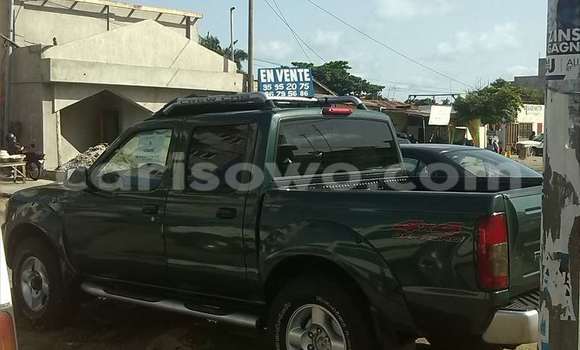 Buy Used Nissan Frontier Green Car in Cotonou in Benign Buy Used Nissan Frontier Green Car in Cotonou in Benign