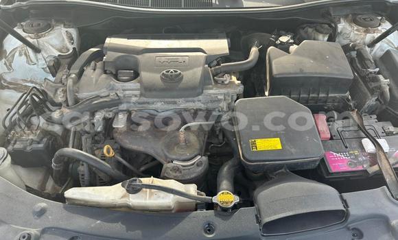 Ra Àlòkù Toyota Camry funfun Ọkọ̀ in Cotonou ni Benin Ra Àlòkù Toyota Camry funfun Ọkọ̀ in Cotonou ni Benin