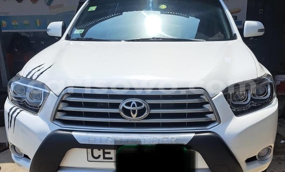 Acheter Occasion Voiture Toyota Highlander Blanc à Abomey Calavi, Benin Acheter Occasion Voiture Toyota Highlander Blanc à Abomey Calavi, Benin
