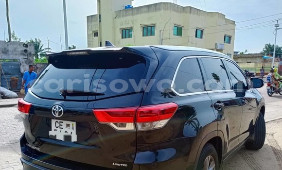 Acheter Occasion Voiture Toyota Highlander Noir à Abomey Calavi, Benin Acheter Occasion Voiture Toyota Highlander Noir à Abomey Calavi, Benin