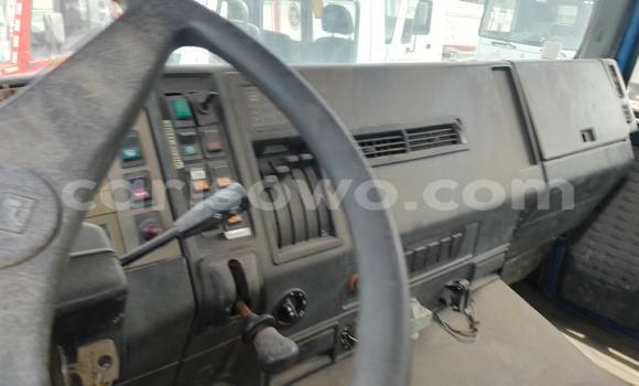 Ra Imported Man Silent Blue Ọkọ̀ akẹ́rù ńlá in Cotonou ni Benin Ra Imported Man Silent Blue Ọkọ̀ akẹ́rù ńlá in Cotonou ni Benin