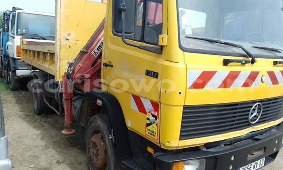 Acheter Import Utilitaire Mercedes‒Benz Truck Autre à Cotonou, Benin Acheter Import Utilitaire Mercedes‒Benz Truck Autre à Cotonou, Benin