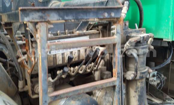 Ra Imported Man Silent funfun Ọkọ̀ akẹ́rù ńlá in Cotonou ni Benin Ra Imported Man Silent funfun Ọkọ̀ akẹ́rù ńlá in Cotonou ni Benin