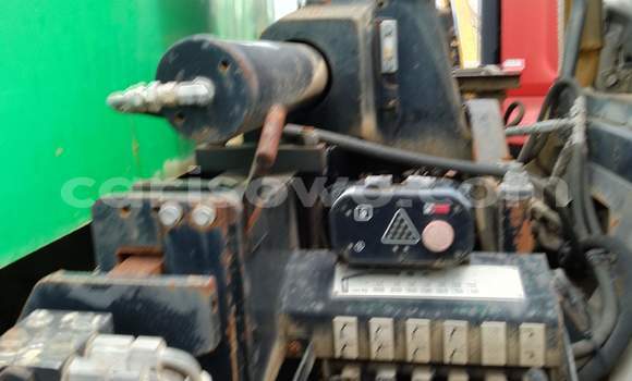 Ra Imported Man Silent funfun Ọkọ̀ akẹ́rù ńlá in Cotonou ni Benin Ra Imported Man Silent funfun Ọkọ̀ akẹ́rù ńlá in Cotonou ni Benin