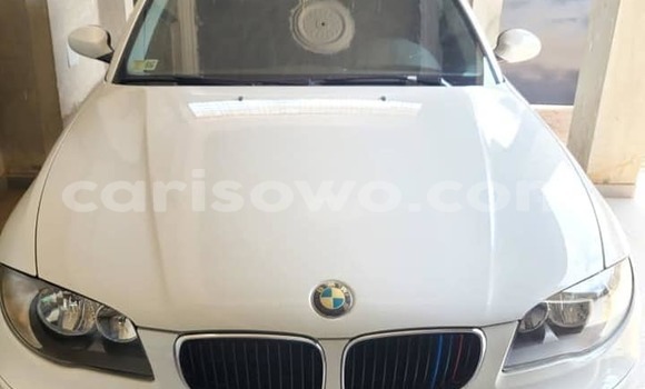 Ra Àlòkù BMW 1-Series funfun Ọkọ̀ in Cotonou ni Benin Ra Àlòkù BMW 1-Series funfun Ọkọ̀ in Cotonou ni Benin