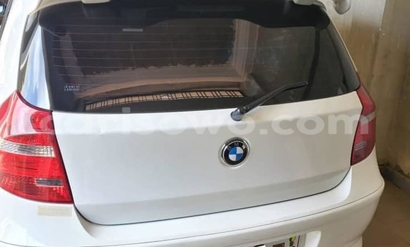 Ra Àlòkù BMW 1-Series funfun Ọkọ̀ in Cotonou ni Benin Ra Àlòkù BMW 1-Series funfun Ọkọ̀ in Cotonou ni Benin