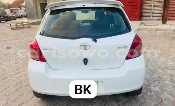 Buy Used Toyota Yaris White Car in Cotonou in Benign