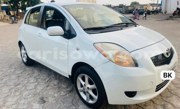 Acheter Occasion Voiture Toyota Yaris Blanc à Cotonou, Benin Acheter Occasion Voiture Toyota Yaris Blanc à Cotonou, Benin