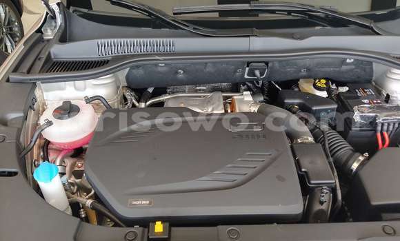 Buy New Faw Besturn X80 Silver Car in Cotonou in Benign Buy New Faw Besturn X80 Silver Car in Cotonou in Benign
