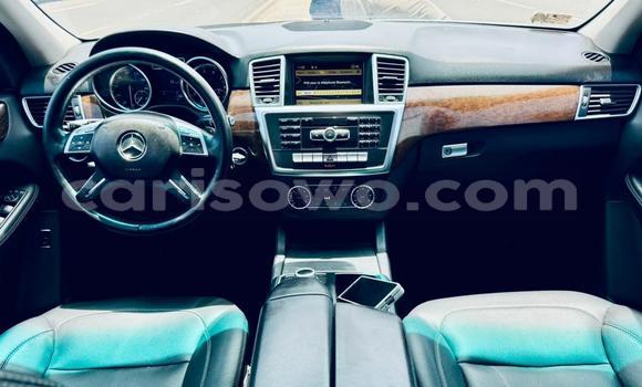 Acheter Occasion Voiture Mercedes-Benz ML–Class Blanc à Cotonou, Benin Acheter Occasion Voiture Mercedes-Benz ML–Class Blanc à Cotonou, Benin