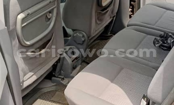 Acheter Occasion Voiture Nissan Tino Autre à Cotonou, Benin Acheter Occasion Voiture Nissan Tino Autre à Cotonou, Benin