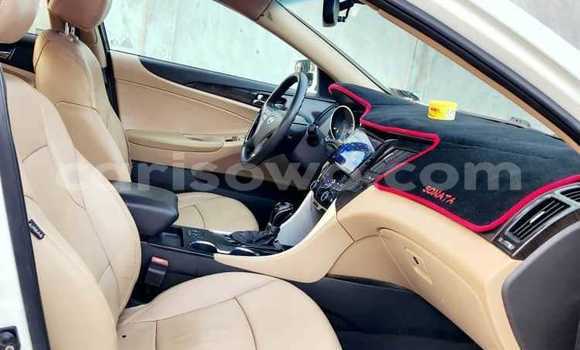 Acheter Occasion Voiture Hyundai Sonata Blanc à Cotonou, Benin Acheter Occasion Voiture Hyundai Sonata Blanc à Cotonou, Benin