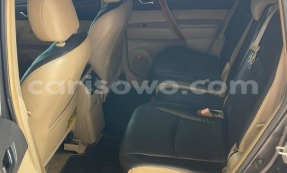 Sayi Na hannu Toyota Highlander Sauran Mota in Cotonou a Benin Sayi Na hannu Toyota Highlander Sauran Mota in Cotonou a Benin