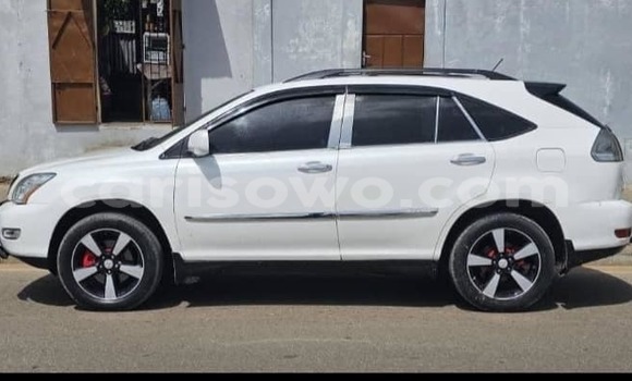 Acheter Occasion Voiture Lexus LX 450 Blanc à Cotonou, Benin Acheter Occasion Voiture Lexus LX 450 Blanc à Cotonou, Benin