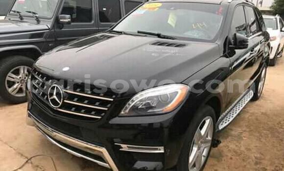 Acheter Occasion Voiture Mercedes-Benz ML–Class Noir à Cotonou, Benin Acheter Occasion Voiture Mercedes-Benz ML–Class Noir à Cotonou, Benin