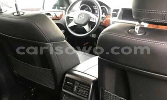 Acheter Occasion Voiture Mercedes-Benz ML–Class Noir à Cotonou, Benin Acheter Occasion Voiture Mercedes-Benz ML–Class Noir à Cotonou, Benin