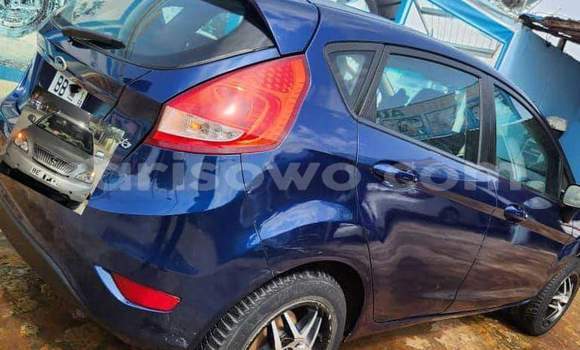 Acheter Occasion Voiture Ford Fiesta Bleu à Cotonou, Benin Acheter Occasion Voiture Ford Fiesta Bleu à Cotonou, Benin