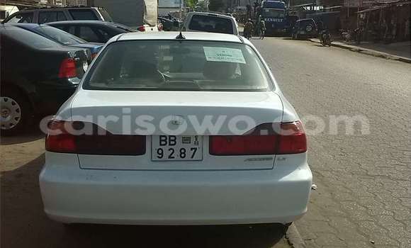 Ra Àlòkù Honda Accord funfun Ọkọ̀ in Cotonou ni Benin Ra Àlòkù Honda Accord funfun Ọkọ̀ in Cotonou ni Benin