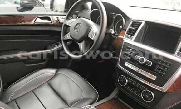 Acheter Occasion Voiture Mercedes-Benz ML–Class Noir à Cotonou, Benin Acheter Occasion Voiture Mercedes-Benz ML–Class Noir à Cotonou, Benin