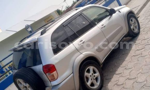 Acheter Occasion Voiture Toyota RAV4 Autre à Cotonou, Benin Acheter Occasion Voiture Toyota RAV4 Autre à Cotonou, Benin