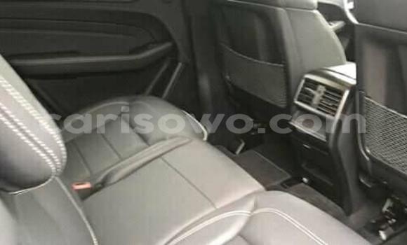 Acheter Occasion Voiture Mercedes-Benz ML–Class Noir à Cotonou, Benin Acheter Occasion Voiture Mercedes-Benz ML–Class Noir à Cotonou, Benin