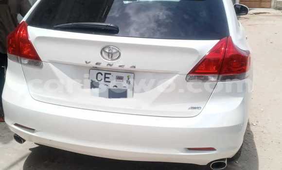 Sayi Na hannu Toyota Venza White Mota in Cotonou a Benin Sayi Na hannu Toyota Venza White Mota in Cotonou a Benin