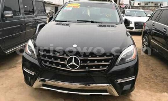 Acheter Occasion Voiture Mercedes-Benz ML–Class Noir à Cotonou, Benin Acheter Occasion Voiture Mercedes-Benz ML–Class Noir à Cotonou, Benin