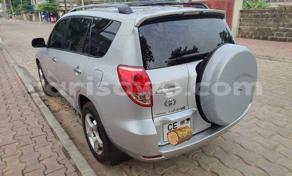 Acheter Occasion Voiture Toyota RAV4 Autre à Cotonou, Benin Acheter Occasion Voiture Toyota RAV4 Autre à Cotonou, Benin