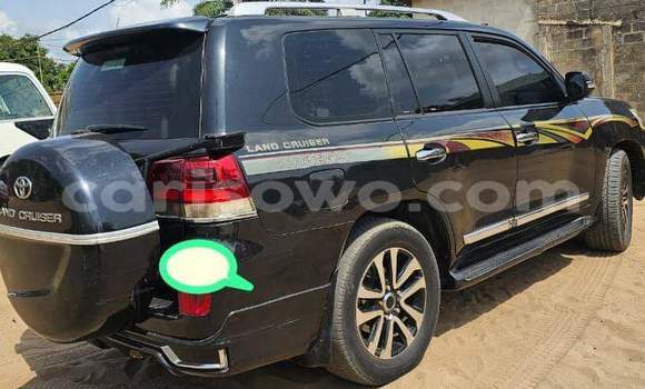 Acheter Occasion Voiture Toyota Land Cruiser Noir à Cotonou, Benin Acheter Occasion Voiture Toyota Land Cruiser Noir à Cotonou, Benin