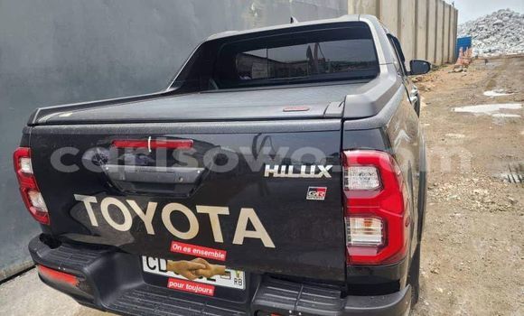 Acheter Occasion Voiture Toyota Hilux Noir à Cotonou, Benin Acheter Occasion Voiture Toyota Hilux Noir à Cotonou, Benin