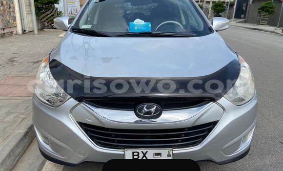 Sayi Na hannu Hyundai Tucson Azurfa Mota in Cotonou a Benin Sayi Na hannu Hyundai Tucson Azurfa Mota in Cotonou a Benin
