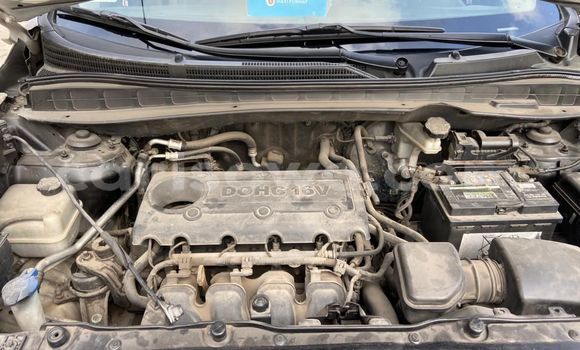 Sayi Na hannu Hyundai Tucson Azurfa Mota in Cotonou a Benin Sayi Na hannu Hyundai Tucson Azurfa Mota in Cotonou a Benin