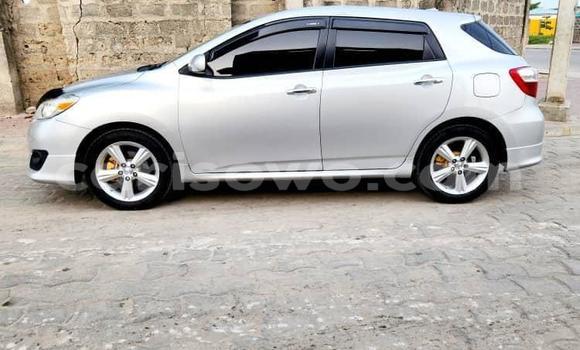 Buy Used Toyota Matrix White Car in Cotonou in Benign