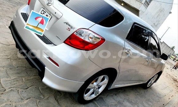 Acheter Occasion Voiture Toyota Matrix Blanc à Cotonou, Benin Acheter Occasion Voiture Toyota Matrix Blanc à Cotonou, Benin