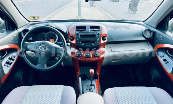 Acheter Occasion Voiture Toyota RAV4 Bleu à Abomey Calavi, Benin Acheter Occasion Voiture Toyota RAV4 Bleu à Abomey Calavi, Benin