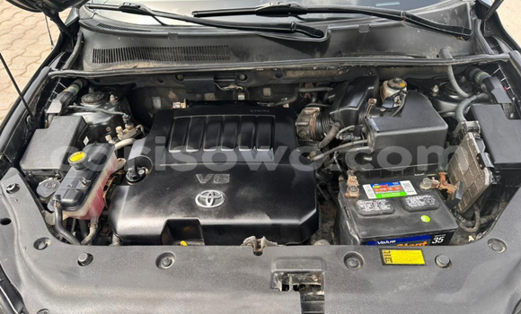 Ra Àlòkù Toyota RAV4 Black Ọkọ̀ in Abomey ni Benin