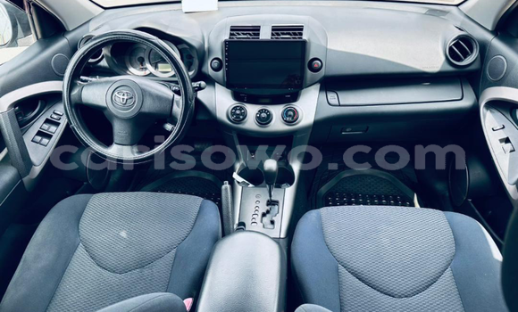Acheter Occasion Voiture Toyota RAV4 Noir à Abomey, Benin Acheter Occasion Voiture Toyota RAV4 Noir à Abomey, Benin
