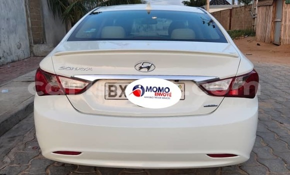 Sayi Na hannu Hyundai Sonata White Mota in Cotonou a Benin Sayi Na hannu Hyundai Sonata White Mota in Cotonou a Benin