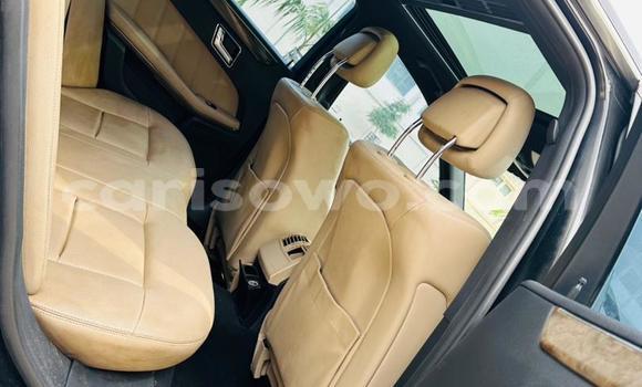 Sayi Na hannu Mercedes-Benz E–Class Black Mota in Abomey Calavi a Benin