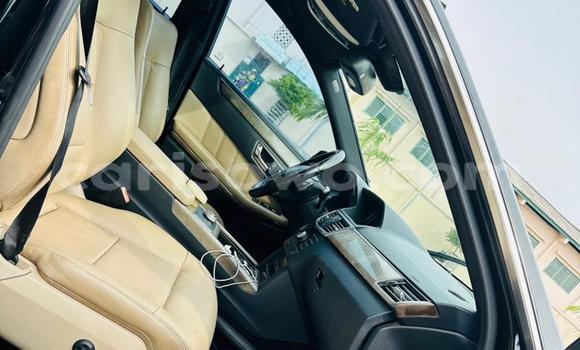 Sayi Na hannu Mercedes-Benz E–Class Black Mota in Abomey Calavi a Benin Sayi Na hannu Mercedes-Benz E–Class Black Mota in Abomey Calavi a Benin