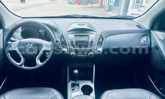 Acheter Occasion Voiture Hyundai Tucson Noir à Cotonou, Benin Acheter Occasion Voiture Hyundai Tucson Noir à Cotonou, Benin