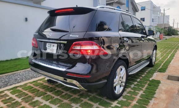 Acheter Occasion Voiture Mercedes-Benz ML–Class Noir à Cotonou, Benin