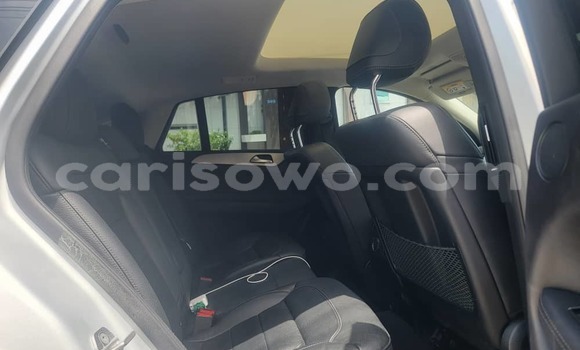 Sayi Na hannu Mercedes-Benz GLE Azurfa Mota in Cotonou a Benin Sayi Na hannu Mercedes-Benz GLE Azurfa Mota in Cotonou a Benin