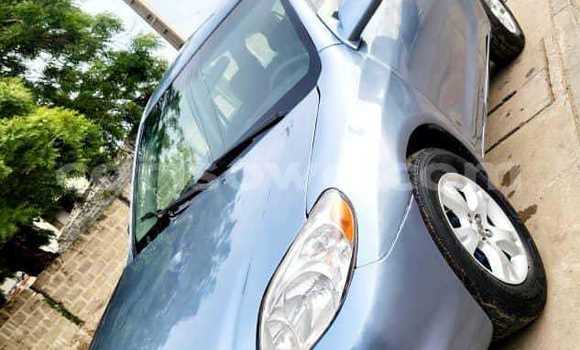 Sayi Na hannu Toyota Matrix Blue Mota in Cotonou a Benin Sayi Na hannu Toyota Matrix Blue Mota in Cotonou a Benin