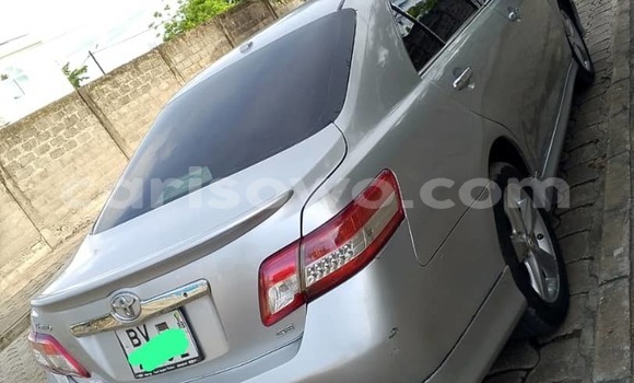 Ra Àlòkù Toyota Camry Silver Ọkọ̀ in Cotonou ni Benin