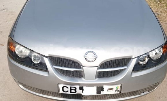 Sayi Na hannu Nissan Almera Azurfa Mota in Cotonou a Benin