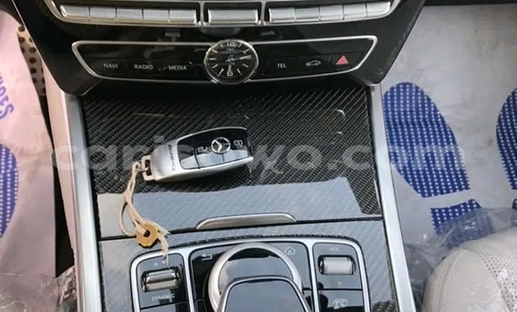 Acheter Occasion Voiture Mercedes-Benz G-klasse Blanc à Cotonou, Benin Acheter Occasion Voiture Mercedes-Benz G-klasse Blanc à Cotonou, Benin