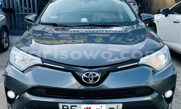 Acheter Occasion Voiture Toyota RAV4 Gris à Cotonou, Benin Acheter Occasion Voiture Toyota RAV4 Gris à Cotonou, Benin