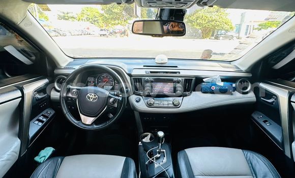 Acheter Occasion Voiture Toyota RAV4 Gris à Cotonou, Benin Acheter Occasion Voiture Toyota RAV4 Gris à Cotonou, Benin