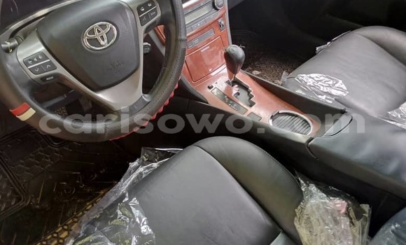 Acheter Occasion Voiture Toyota Avensis Gris à Cotonou, Benin Acheter Occasion Voiture Toyota Avensis Gris à Cotonou, Benin